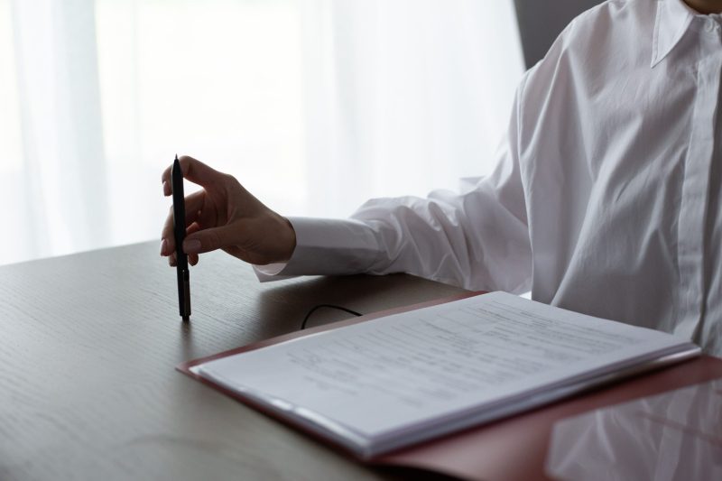 Can a Will Beneficiary Be an Executor? UK Rules Explained